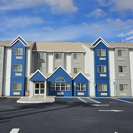 Microtel Inn & Suites By Wyndham Bushnell Eksteriør billede